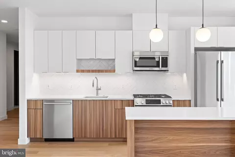 7175 12th NW #319, Washington, DC 20012