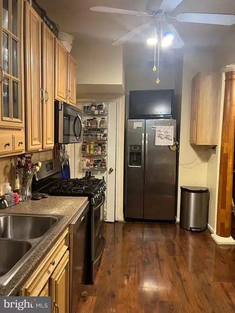 Kitchen - 613 K St NE, Washington, DC 20002 photo 3 of 3