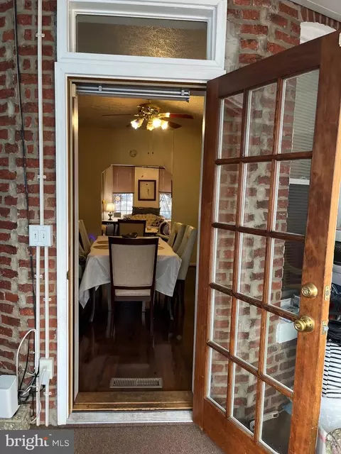 Exterior - 613 K St NE, Washington, DC 20002 photo 3 of 5