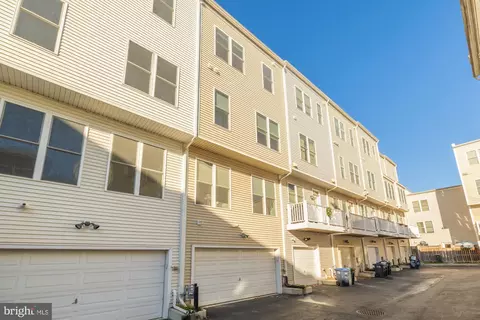 Other - 914 3rd St SE, Washington, DC 20003 photo 2 of 4