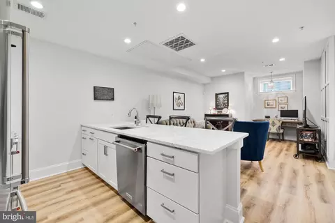819 D St NE #8, Washington, DC 20002 photo 13