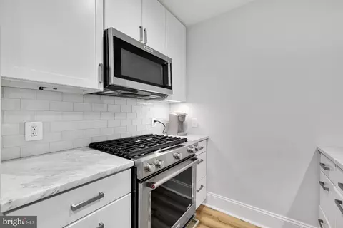 819 D St NE #8, Washington, DC 20002 photo 15