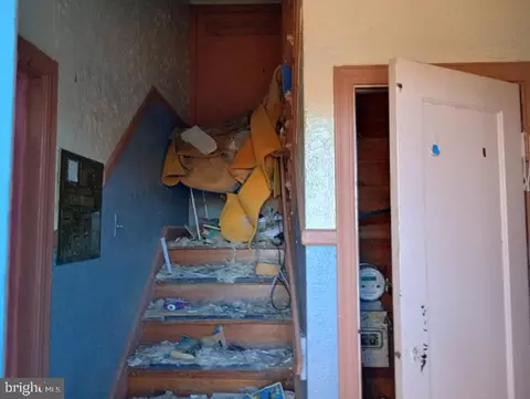 Entry Way - 212 21st St NE, Washington, DC 20002 photo 1 of 8