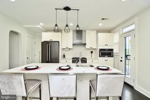 220 Gallatin St NW, Washington, DC 20011