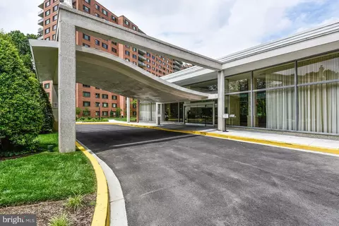 4201 Cathedral Ave NW #1210-W, Washington, DC 20016