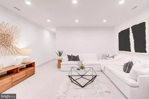 Living - 214 10th St NE, Washington, DC 20002 photo 2 of 2