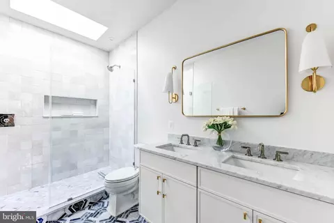 Bath - 214 10th St NE, Washington, DC 20002 photo 2 of 5