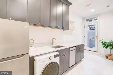 Other - 214 10th St NE, Washington, DC 20002 photo 6 of 8