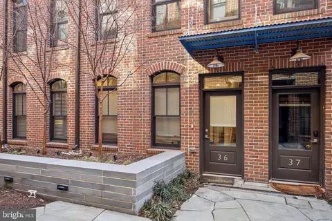 1309 E Street St SE #36, Washington, DC 20003