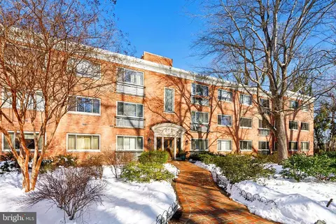 2711 Ordway St NW #307, Washington, DC 20008