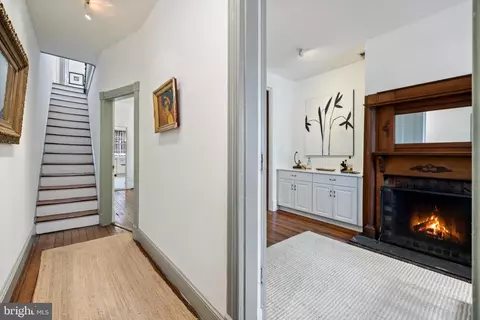 339 8th St NE, Washington, DC 20002 photo 5