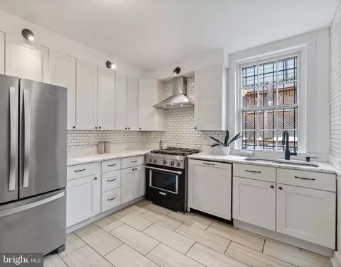 339 8th St NE, Washington, DC 20002 photo 17