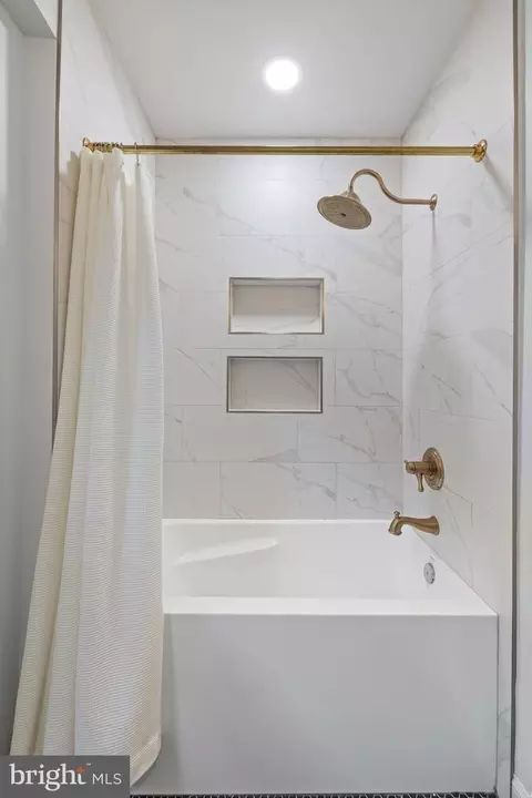 339 8th St NE, Washington, DC 20002 photo 36