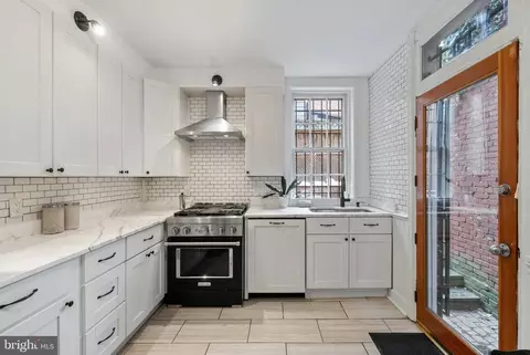 339 8th St NE, Washington, DC 20002 photo 16