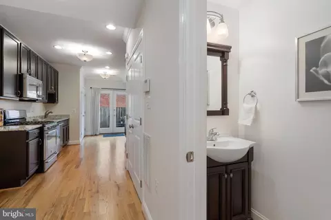 403 12th St NE, Washington, DC 20002 photo 14