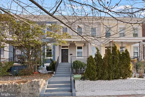 4105 8th St NW, Washington, DC 20011