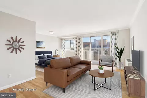730 24th St NW #916, Washington, DC 20037