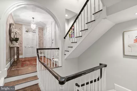 3224 Volta Pl NW, Washington, DC 20007 photo 4