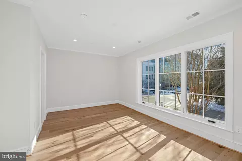 3601 R NW, Washington, DC 20007 photo 12