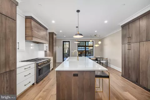 3601 R NW, Washington, DC 20007 photo 4