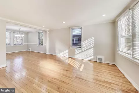 4020 E St SE, Washington, DC 20019 photo 4