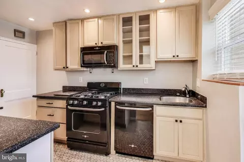 4020 E St SE, Washington, DC 20019 photo 13