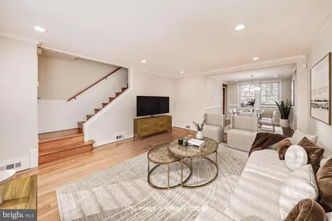 4020 E St SE, Washington, DC 20019 photo 5