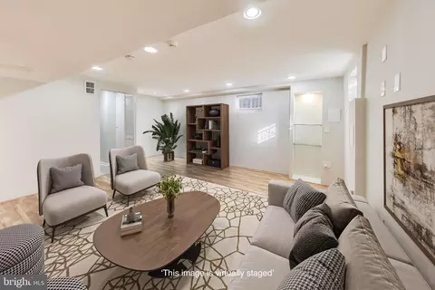 4020 E St SE, Washington, DC 20019 photo 25