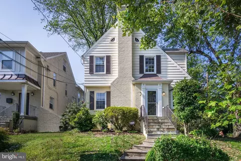 5540 30th Pl NW, Washington, DC 20015