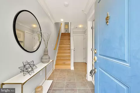 908 3rd Pl SE, Washington, DC 20003
