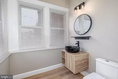 1424 C St NE, Washington, DC 20002 photo 36
