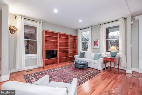 1424 C St NE, Washington, DC 20002 photo 8