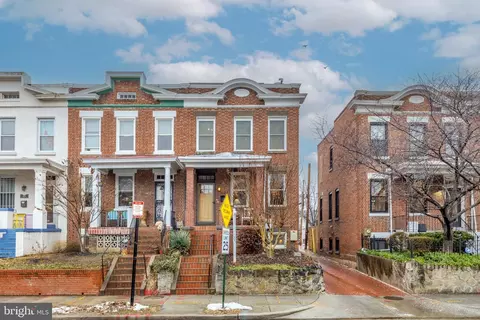1424 C St NE, Washington, DC 20002