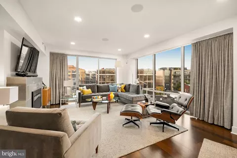 1425 Rhode Island Ave NW #61, Washington, DC 20005