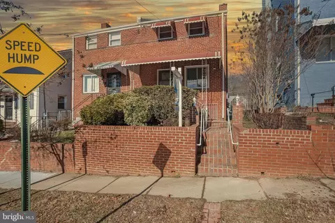4354 Dubois Pl SE, Washington, DC 20019