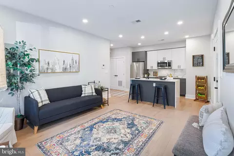 2209 M St NE #1, Washington, DC 20002 photo 2