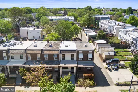 View/Area - 413 18th St SE, Washington, DC 20003 photo 1 of 3