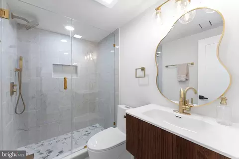 Bath - 413 18th St SE, Washington, DC 20003 photo 5 of 5