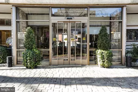 950 25th St NW #612-N, Washington, DC 20037