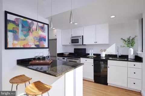 1701 16th St NW #821, Washington, DC 20009 photo 9