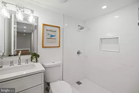 Bath - 1106 E Street St SE, Washington, DC 20003 photo 6 of 6