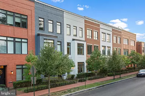 1321 D St SE, Washington, DC 20003