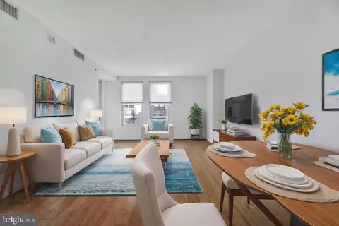 Living - 915 E Street St NW #909, Washington, DC 20004 photo 1 of 2