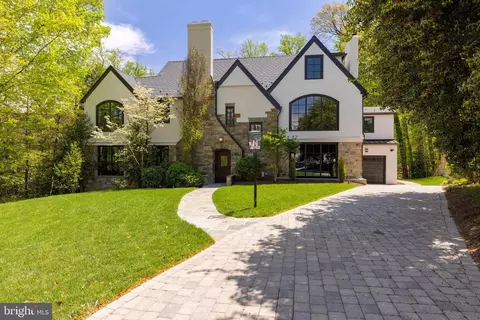 4320 Forest Ln NW, Washington, DC 20007