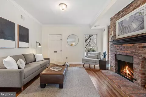 4 14th St SE, Washington, DC 20003 photo 6