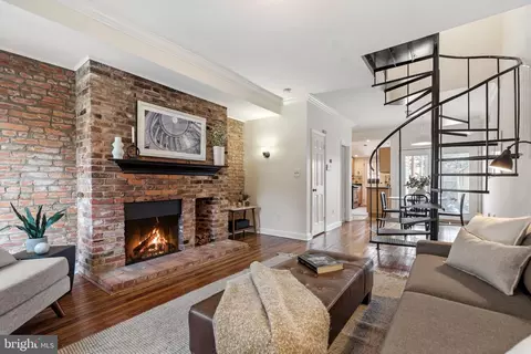 4 14th St SE, Washington, DC 20003