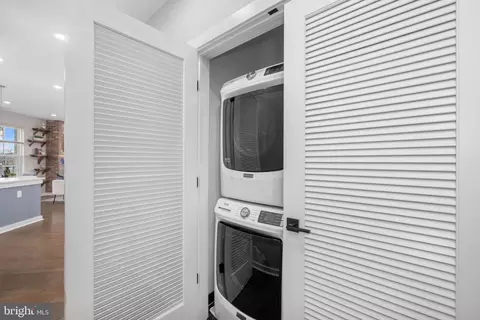300 8th St NE #402, Washington, DC 20002 photo 17