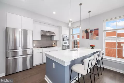 300 8th St NE #402, Washington, DC 20002 photo 6