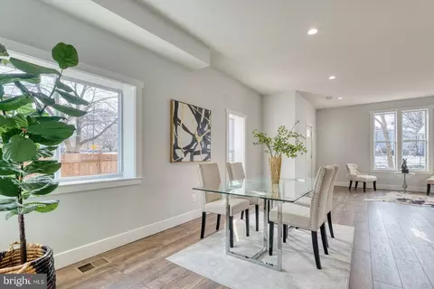 Dining - 3354 Ely Pl SE, Washington, DC 20019 photo 2 of 4