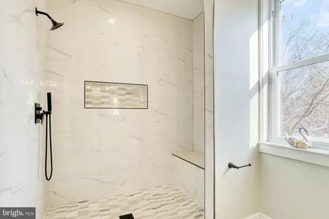 Bath - 3354 Ely Pl SE, Washington, DC 20019 photo 4 of 8